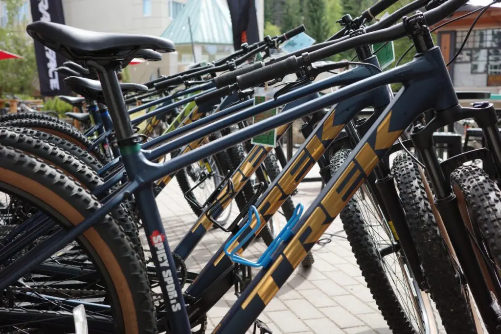 Spicy Sports rental shop