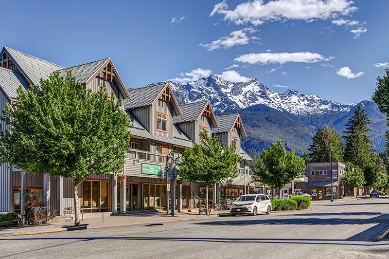 Winter in Pemberton, dining.